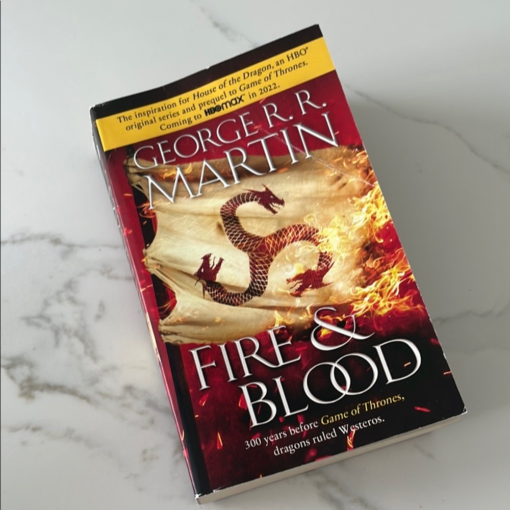 George R R Martin - Fire & Blood